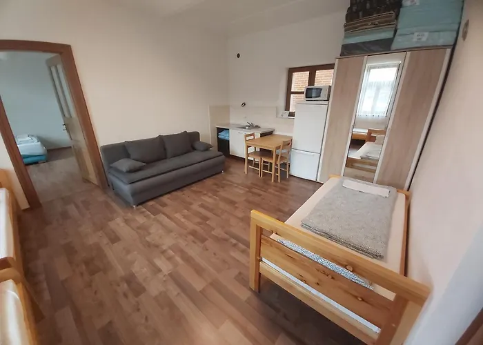 Πανσιόν Pivni Lednice 3*